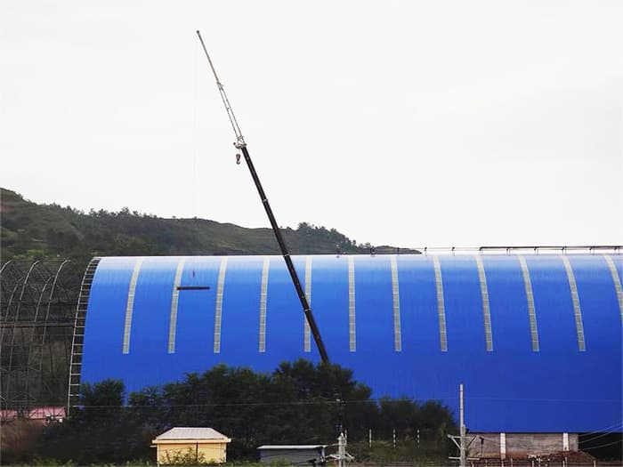 二连浩特煤棚网架工程
