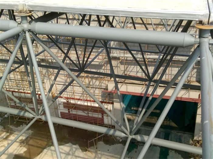 二连浩特公安局网架天基板屋面